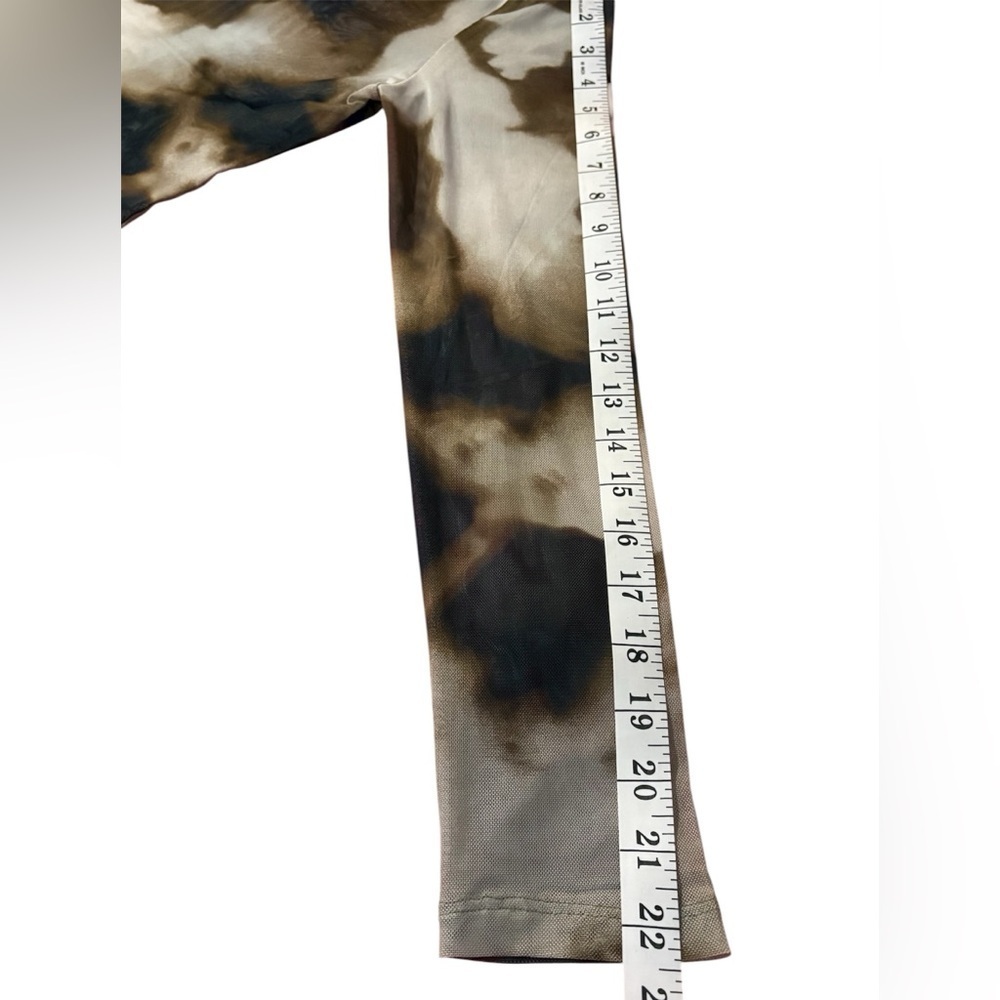 Gianni Bini Metallic Sheen Top - Picture 6 of 6
